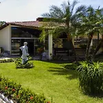 Happy Hotel Girassol