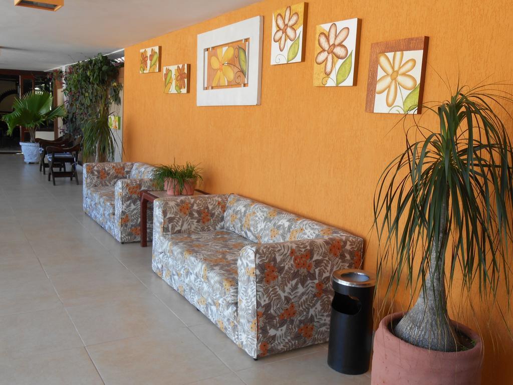 Happy Girassol Hotel